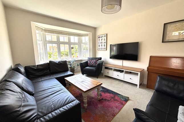 18, Bardolph Way, Huntingdon photo 4