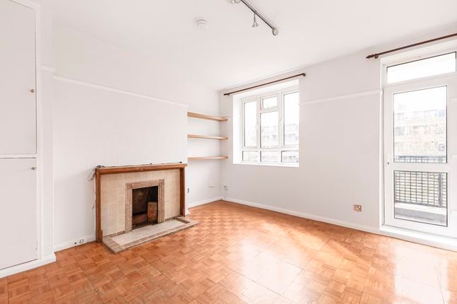 Flat for sale in Darlan Road, London