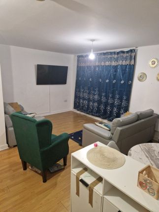 Apt 48, Ladywell Point, Salford photo 5