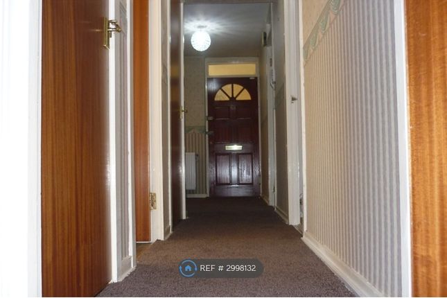 Eglinton Court, Glasgow photo 2