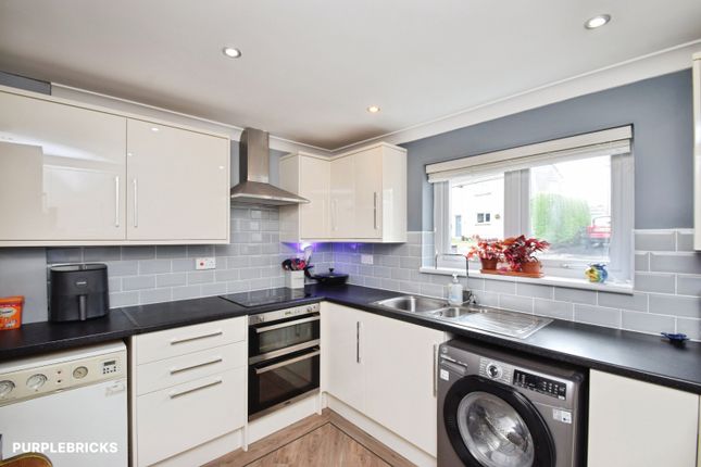 9, Pen Y Bryn, Llanelli photo 4