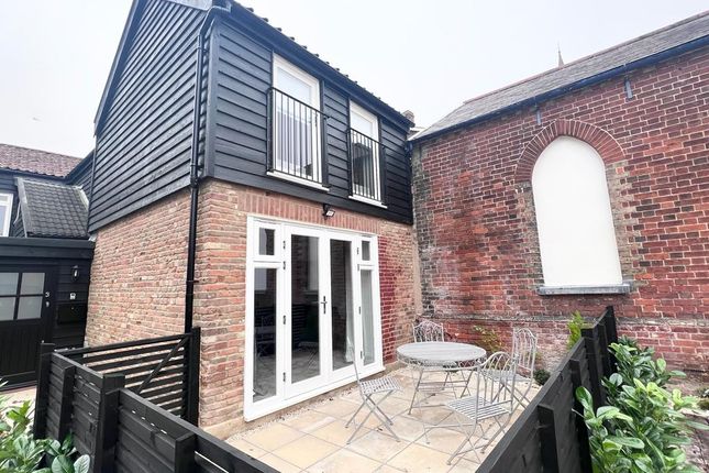 Cottage for sale in King Charles Court, Gainsborough Street, Sudbury