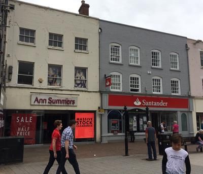 Retail premises to let in High Town, Hereford HR1 2Ab