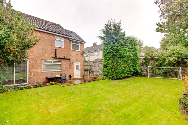 8, Shaftesbury Close, Bolton photo 2