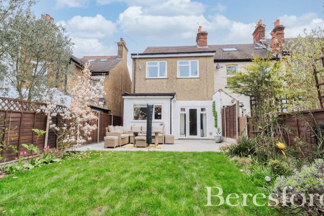 End terrace house for sale in Ongar Road, Brentwood