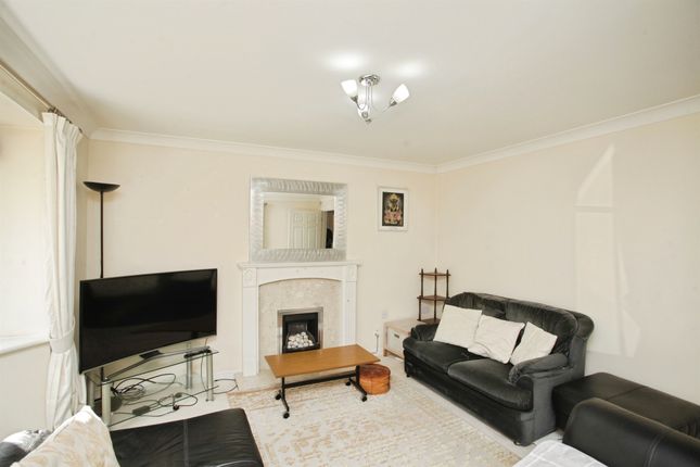 18, Aqua Place, Rugby photo 3