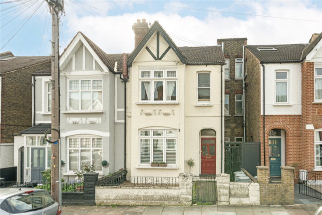 Flat for sale in Ribblesdale Road, London