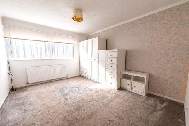 Morris Court, Waltham Abbey photo 4