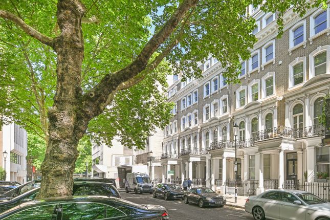 3-bed flat on Flat 5, 3, Beaufort Gardens, London, £2,350,000