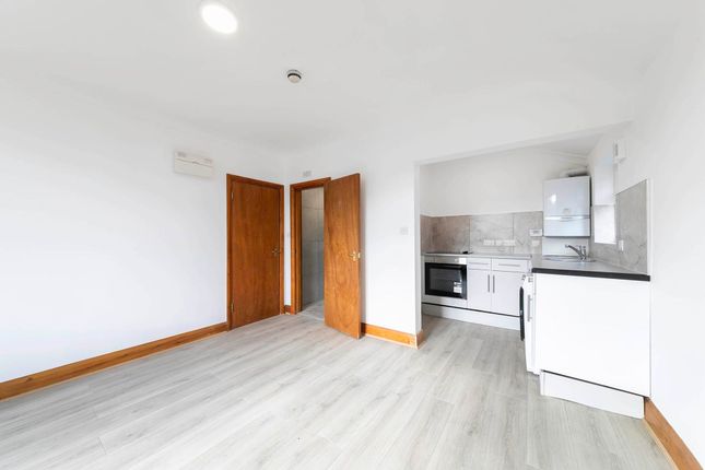 279 Willesden Lane, London photo 5