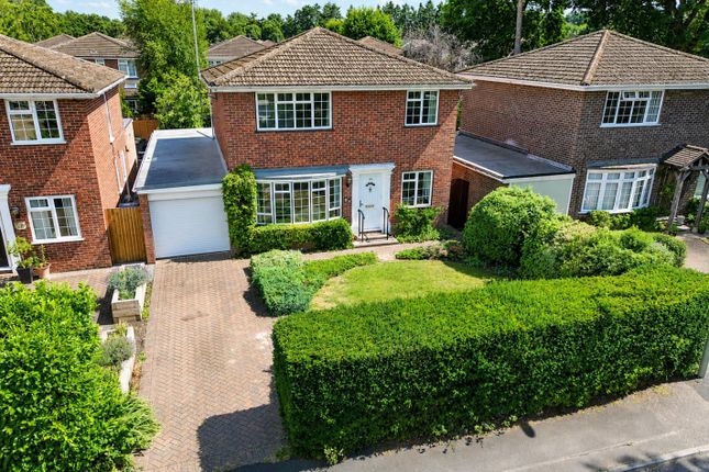 4-bed house on 44, Pondtail Road, Fleet, £575,000