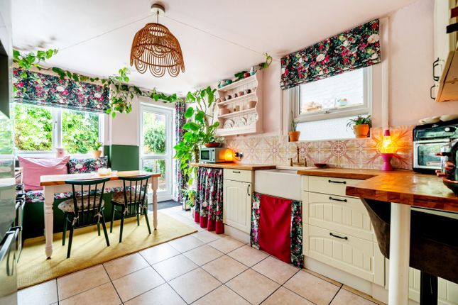 Fuchsia Cottage, 24, Archibald Road, West Sussex photo 2