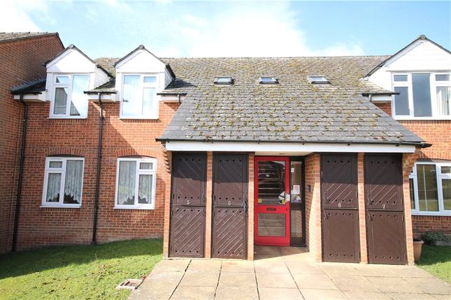 2-bed flat on Flat 5, Rowan Mead,, Henbit Close, Surrey, £225,000