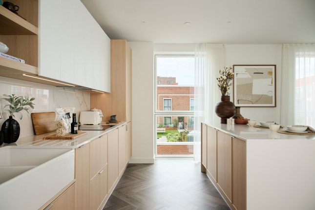269 Lindley House, Silkstream, London photo 4