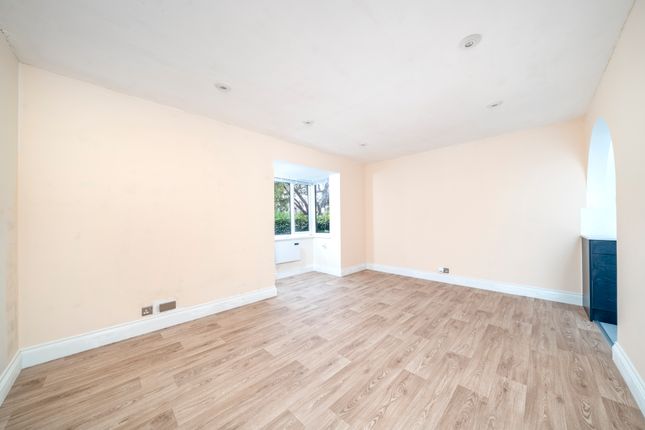 Redgrave Close, Croydon photo 2