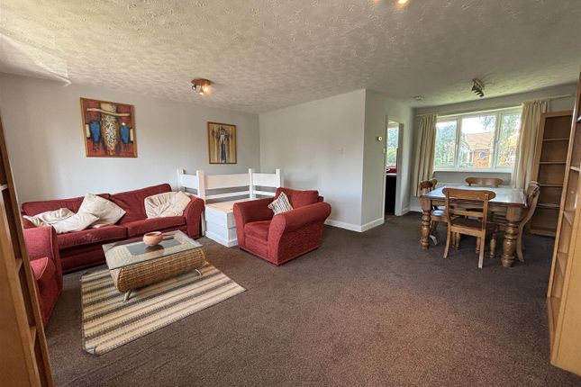 43, Larchwood Drive, Cheshire photo 4