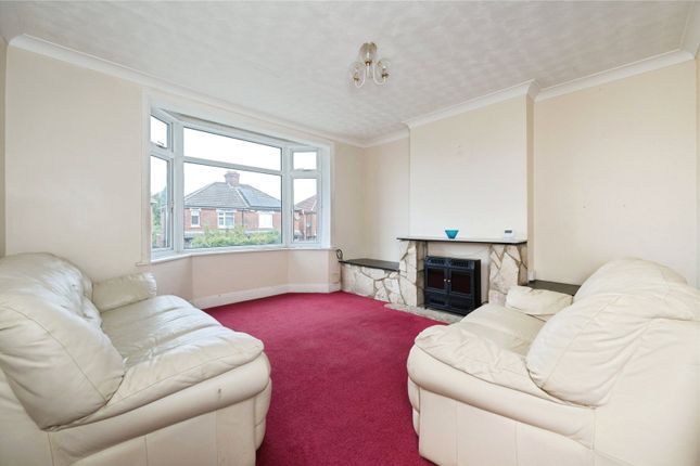 141, Oaktree Road, Hampshire photo 3