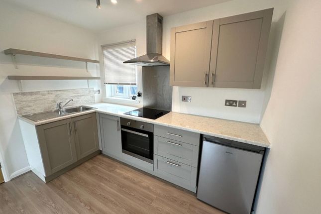 Flat 9, St. Johns Place, Northload Street, Glastonbury photo 4