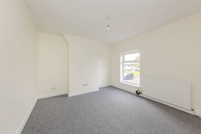 Terraced house to rent in Heath Street, Stoke On Trent