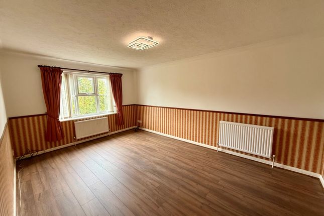 Flat 16, HAYWARDS HEATH photo 2