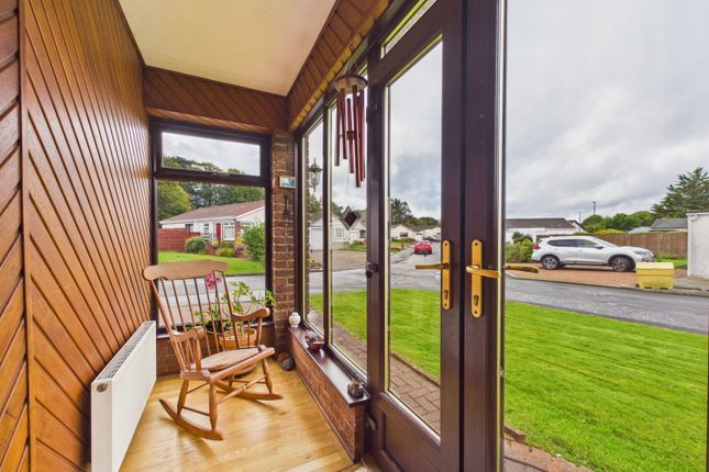31, Rattray Gardens, Bathgate photo 2
