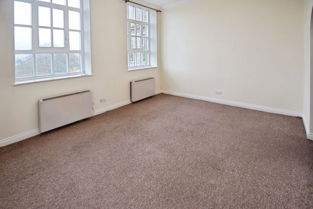 50, Riverside Court, Bradford photo 4