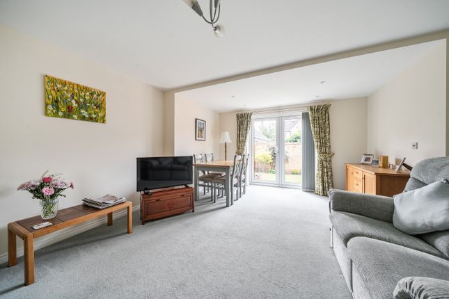 8, Brook Lane, Oxfordshire photo 2