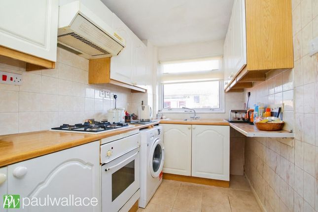 11, Bevil Court, Hoddesdon photo 3