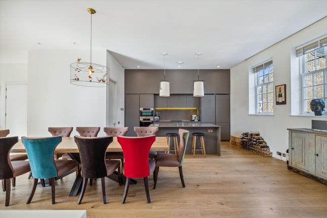 Thumbnail Flat for sale in Parkgate Road, Battersea Park SW11.