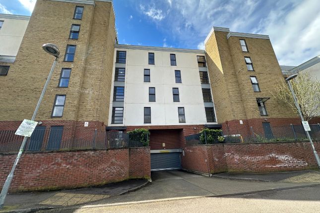 Flat for sale in Brockwell Place, London Road, Dunstable