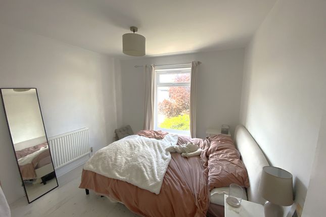 Flat for sale in Pound Close, Topsham, Exeter