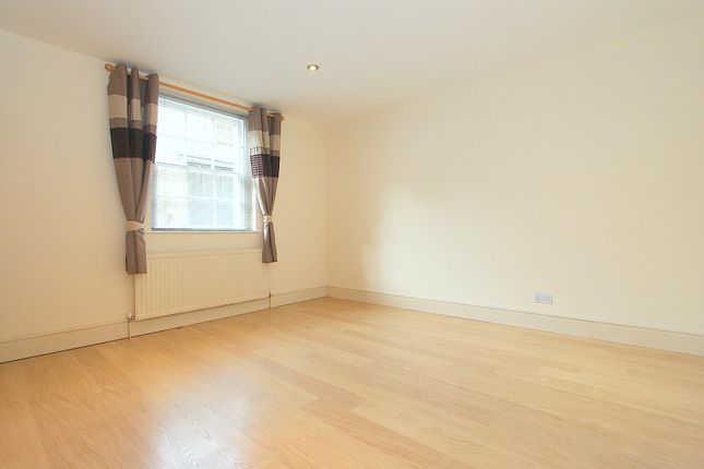 1 The Regina, Bennett Street, Bath photo 4