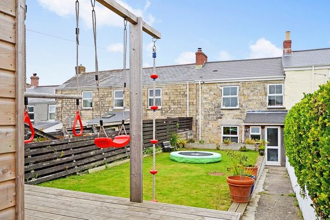 Thumbnail Cottage for sale in Roaches Row, Redruth