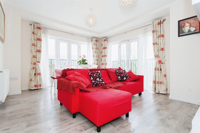 Flat for sale in Chambers Drive, Cambridge