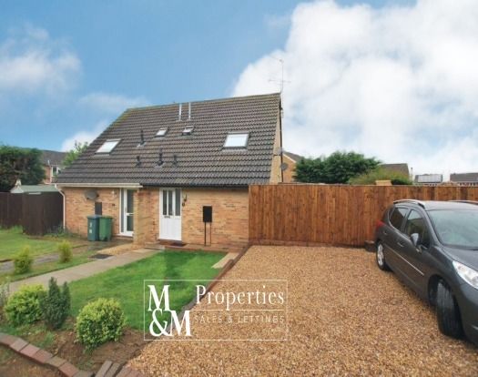 Thumbnail Semi-detached house to rent in Deerfield Close, Buckingham