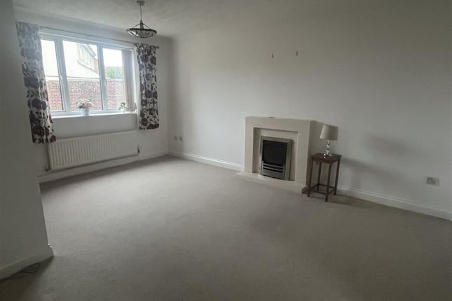 26, The Beeches, Beaminster photo 2