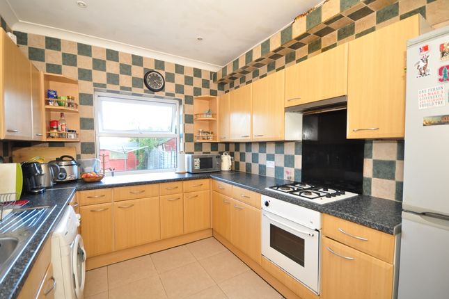 Thumbnail Terraced house to rent in Mellows Road, Wallington