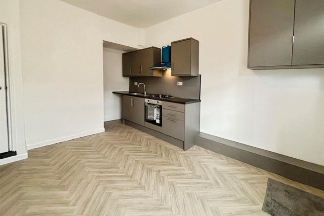19,,, Greaves Street, Bradford photo 3