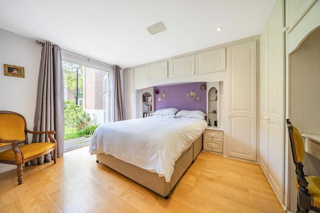 72, Brompton Park Crescent, London photo 4