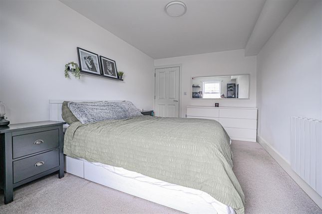 Flat 2, Marnham House, Long Chaulden, Hemel Hempstead photo 3