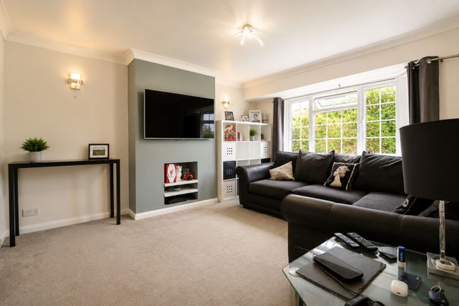 481, King Henrys Drive, Croydon photo 2