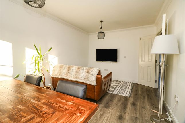 Flat for sale in Lane End View, Broom, Rotherham