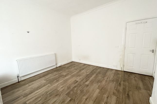 6, Rowland Place, Leeds photo 5