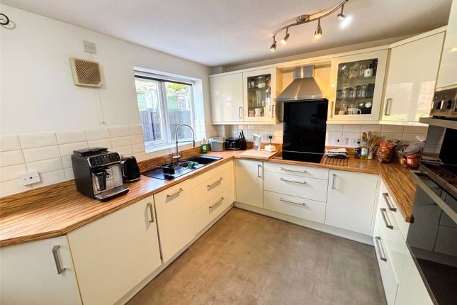 14, Cornflower Grove, Telford photo 3