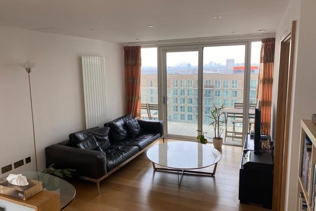 Flat to rent in Markham Heights, 2 Baltimore Wharf, Canary Wharf, London
