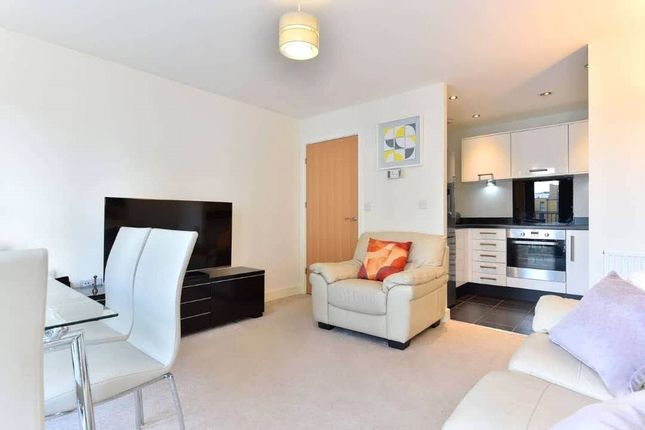 Flat for sale in Theodor Court, London