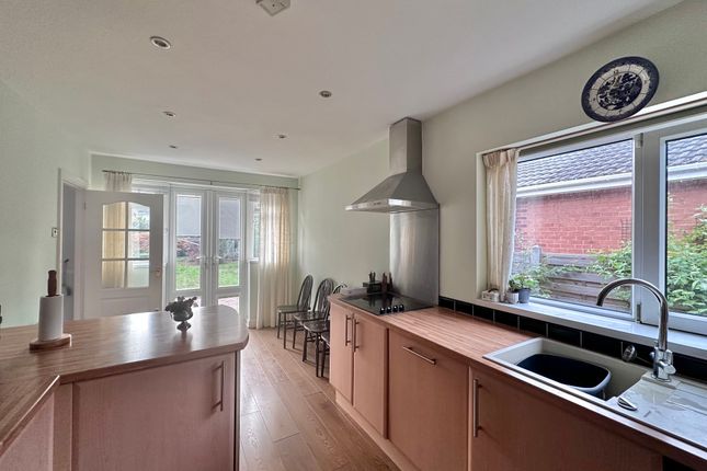 4, Mayflower Road, Nantwich photo 3