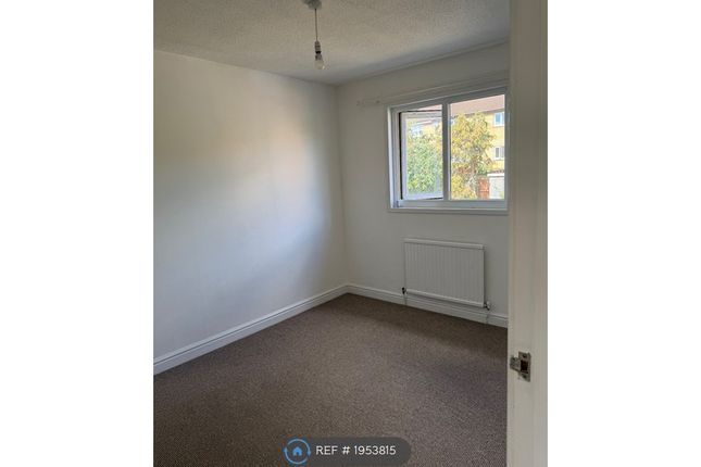Montagu Drive, Eaglestone, Milton Keynes photo 5