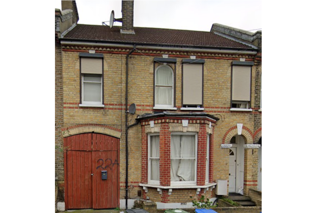 Thumbnail Room to rent in Whitworth Road, London