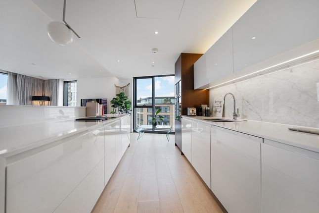 Thumbnail Flat to rent in Chelsea Island, 1 Harbour Avenue, Chelsea, London